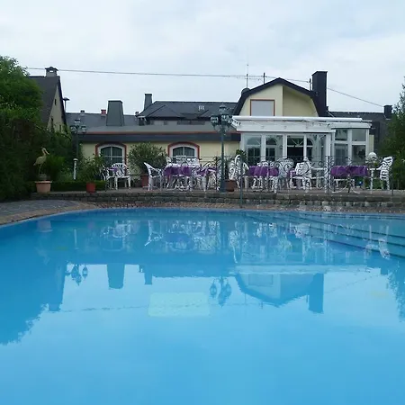 Pension-elfi Maring-Noviand