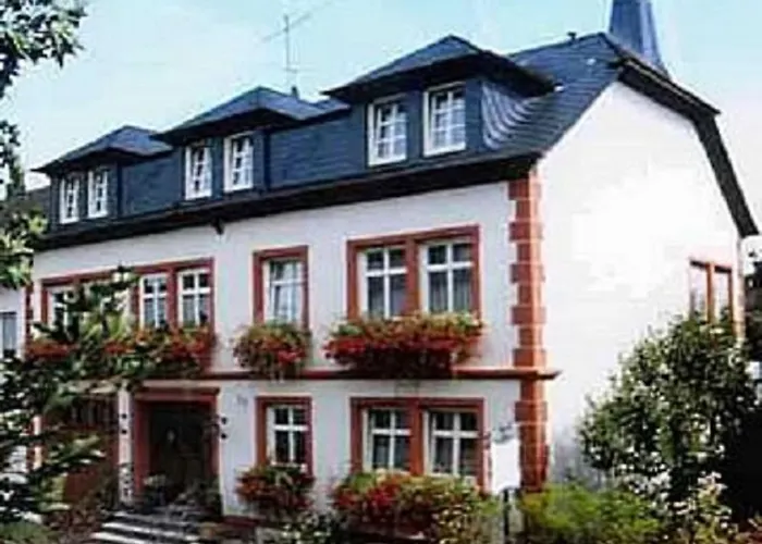 Affittacamere Pension-elfi Maring-Noviand